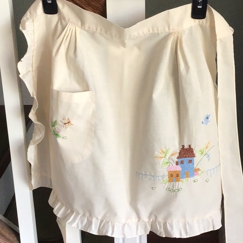 Beautiful vintage apron